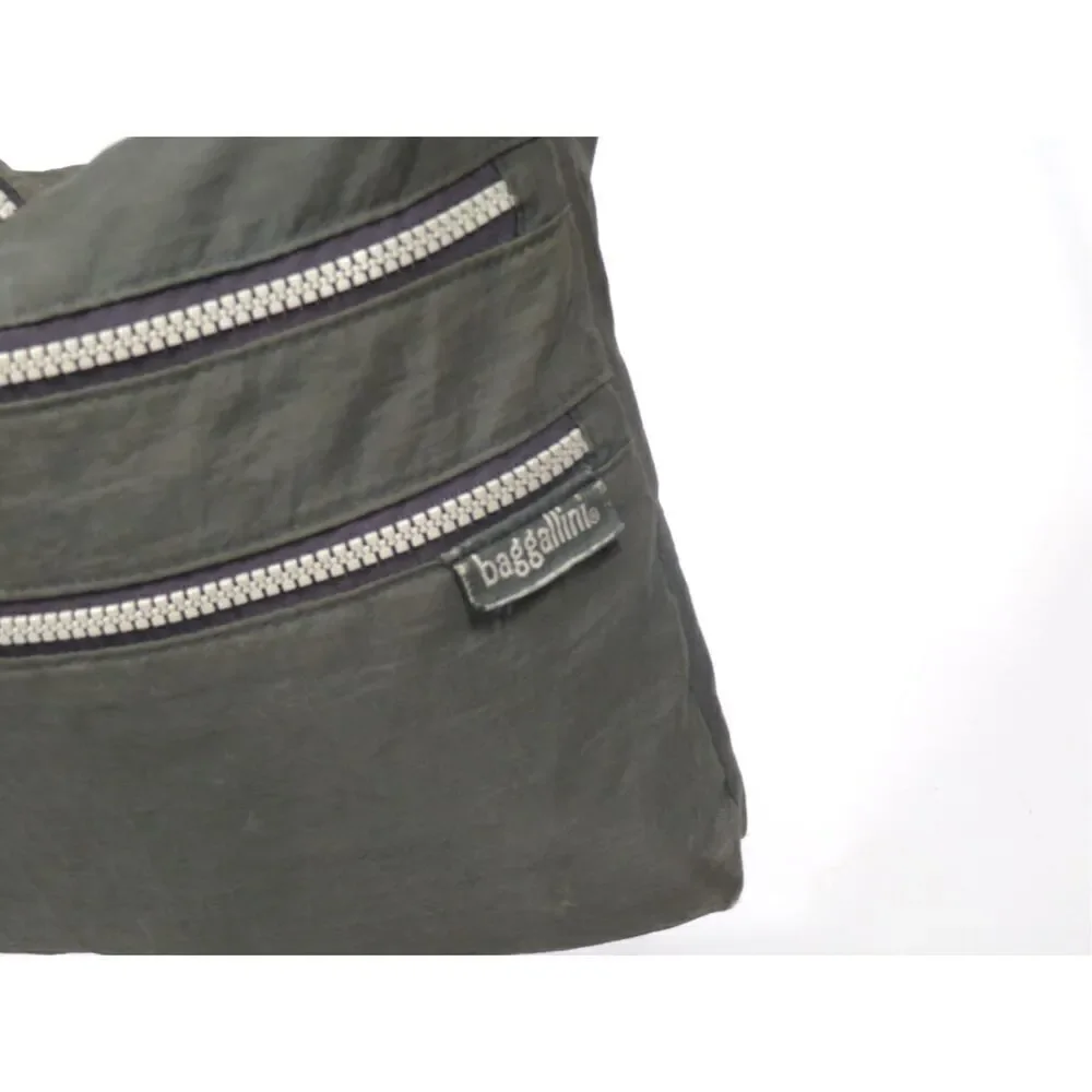 Baggallini Three Zip Crossbody Shoulder Bag Grey Organizer Small